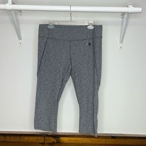 The North Face Gray Cropped‎ Leggings- L